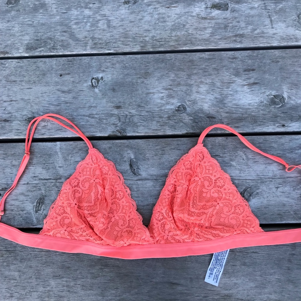 Bralette - Picture 2 of 3